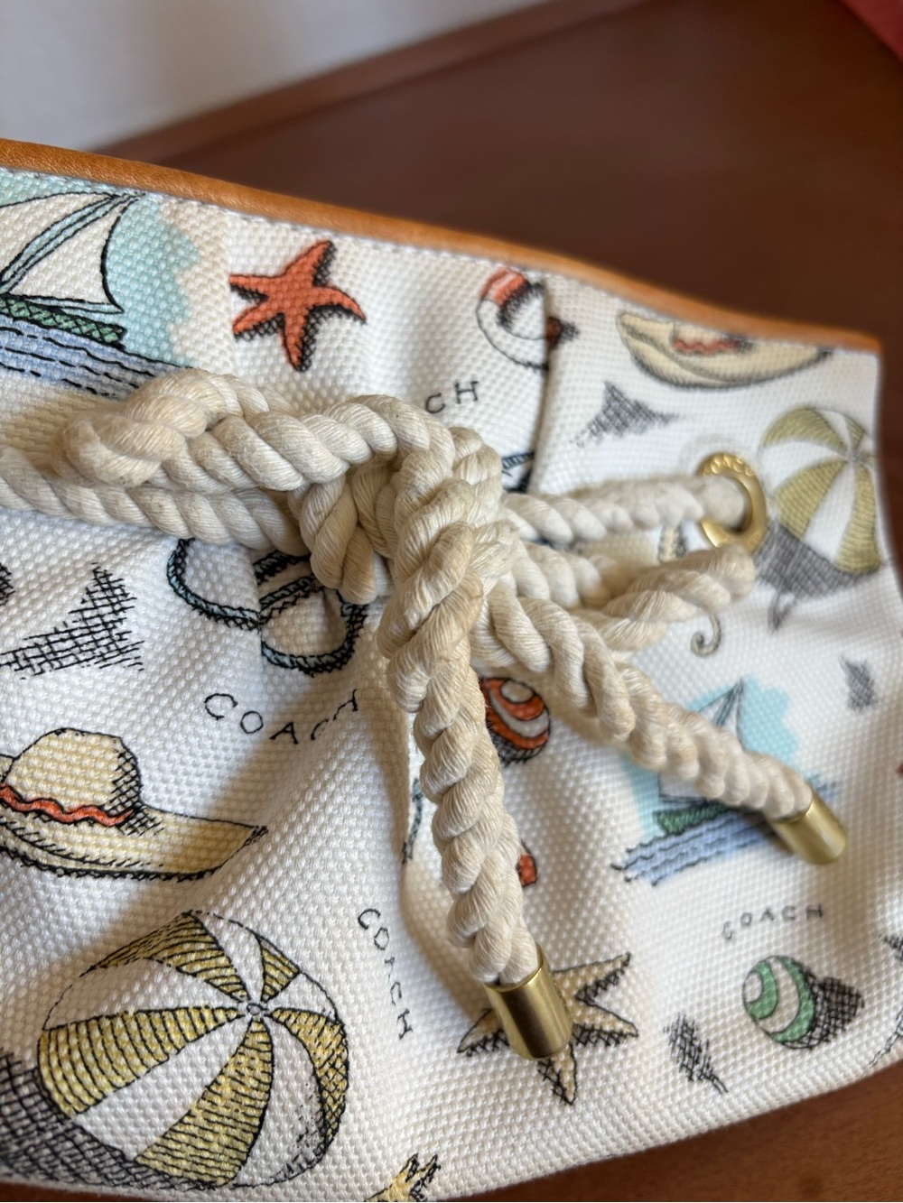 Vintage Coach Multicolor Beach-Print Canvas Wristlet with Tan Trim w/ free charm - Picture 5 of 13